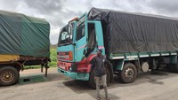 Keputusan ini dilakukan untuk mematuhi arahan Komunitas Ekonomi Negara-Negara Afrika Barat (Economic Community of West African States/ECOWAS) untuk memberikan sanksi kepada komplotan kudeta Niger.