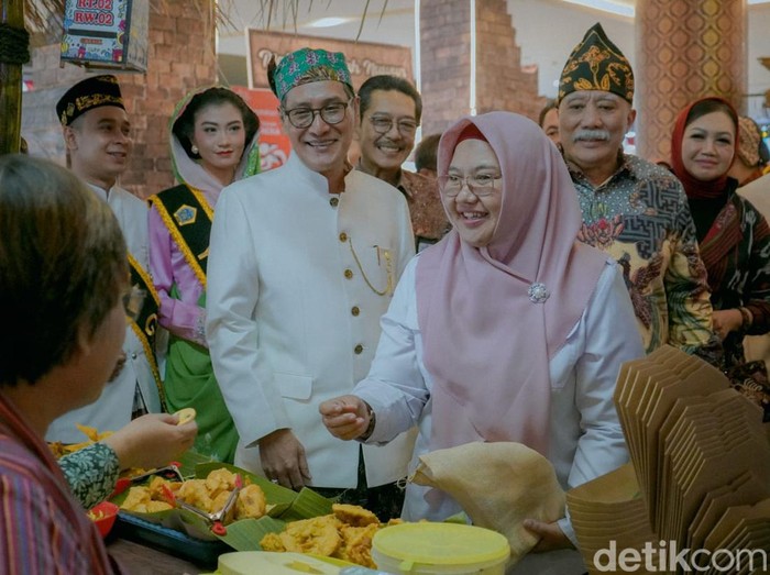 Pasar Djadoel Grissee