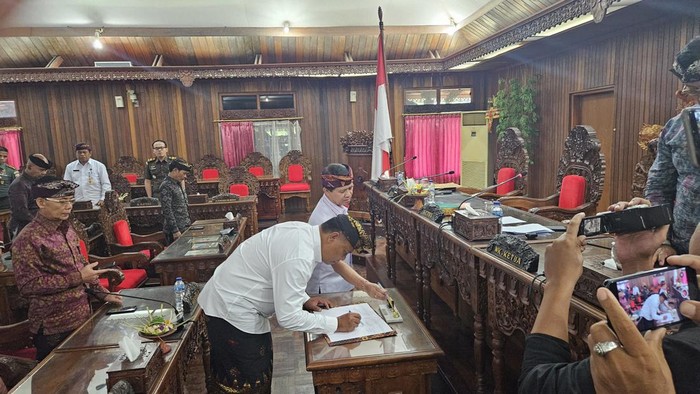 Pemkab Klungkung membentuk Perda tentang Pencegahan dan Pemberantasan Penyalahgunaan dan Peredaran Gelap Narkotika dan Prekursor Narkotika, Selasa (8/8/2023).