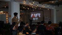 Dalam kesempatan ini, Gubernur Lembaga Ketahanan Nasional Republik Indonesia (Lemhannas RI) Andi Widjajanto menyampaikan langkah penting Indonesia menghadapi era konektivitas untuk mempertahankan posisi geopolitik di kancah global. (Foto: Dokumentasi PPI Dunia)