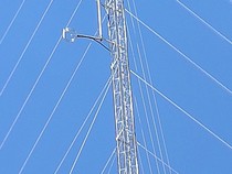Panjat Tower Setinggi 65 Meter, Pria Kupang Mau Turun asal Bertemu Jokowi
