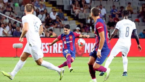 Soccer Football - Friendly - Joan Gamper Trophy - FC Barcelona v Tottenham Hotspur - Estadi Olimpic Lluis Companys, Barcelona, Spain - August 8, 2023 FC Barcelonas Ilkay Gundogan in action REUTERS/Nacho Doce