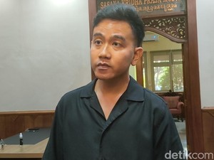 Fotonya Bareng Prabowo Dituding Gembosi Pendukung Ganjar, Ini Respons Gibran