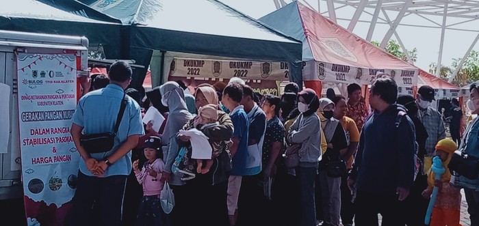 Warga Sembako Murah