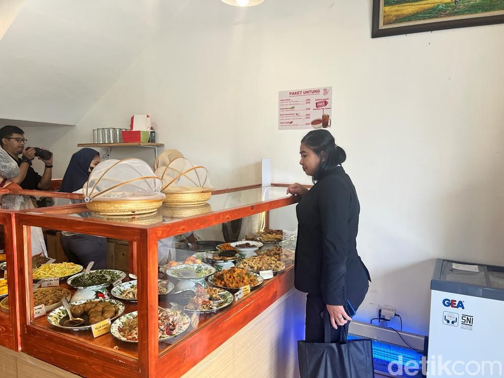 warteg kekinian