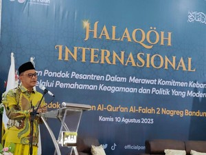 Kang Ace Ajak Santri Konsisten Merawat dan Menjaga Keutuhan NKRI