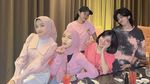 Adik Oklin Fia Saat Santai di Bar dan Restoran Keren, Ini Momennya