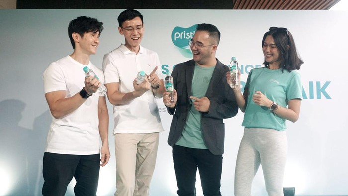 Aksi Bergerak Lebih Baik Kampanyekan Hidup Sehat Pristine 8.6+ mengajak ribuan orang ikutan yoga gratis dalam aksi Bergerak Lebih Baik
