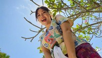 Rinrin Marinka juga kesal kalau dibilang operasi plastik agar tetap awet muda. (Foto: dok Instagram)