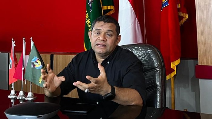 Fahri Bachmid