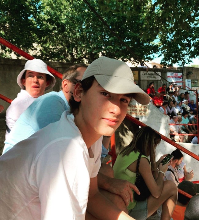 Banyak yang memuji ketampanan Frederik Kiran mirip seperti Presiden Soekarno saat masih muda. Foto: Instagram @kartikasoekarnofoundation