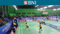 Geraldine/Nahya pada akhirnya mengalahkan Alya/Nanda dengan skor tipis 21-19, 21-19 untuk merebut tiket ke empat besar. Foto: Bahtiar Rifai/detikcom  