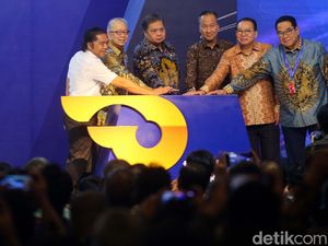 Momen Airlangga Buka Gelaran GIIAS 2023 di BSD