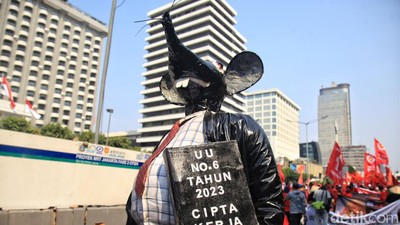 Giliran Tikus Berdasi Ikut Demo Buruh