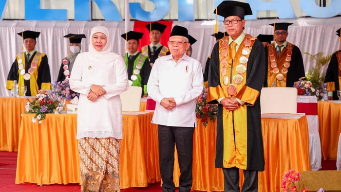 Gubernur Jatim Khofifah Indar Parawansa saat mendampingi Wapres Maruf Amin di Sumenep.