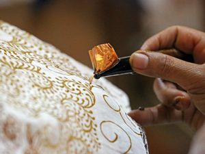 Serba-serbi Hari Batik Nasional 2 Oktober, Warisan Budaya Wajib Dilestarikan