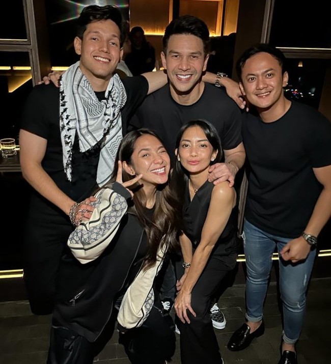 Spekulasi bahwa keduanya benar berpacaran makin kuat karena pernyataan Ijonk saat menjadi tamu di program ‘Pagi Pagi Ambyar’ di Trans TV yang tayang pada Selasa (8/8/2023). Foto: Instagram/@ijonkfrizzy