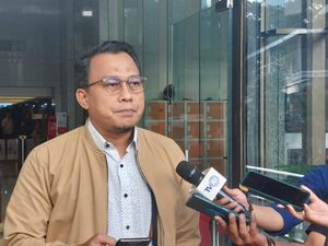 Geledah Rumah Mentan SYL, KPK Temukan Uang Puluhan Miliar-12 Senpi