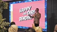 Klinik Estetika dr. Affandi hadir dengan campaign terbaru, #HappyJadiDiriSendiri untuk mengajak masyarakat sadar akan kebahagiaan dengan menjadi versi terbaik dari diri sendiri, yaitu dengan kulit sehat dan cantik, lepas dari permasalahan kulit yang dimiliki.  