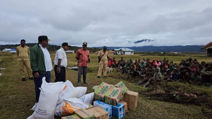 Kapolri kirim bantuan untuk warga Kabupaten Puncak Papua Tengah yang terdampak bencana