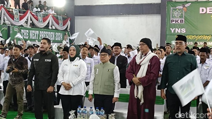 Ketum PKB Cak Imin hadiri acara relawan di Bogor