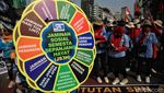 Massa Buruh Long March ke Patung Kuda