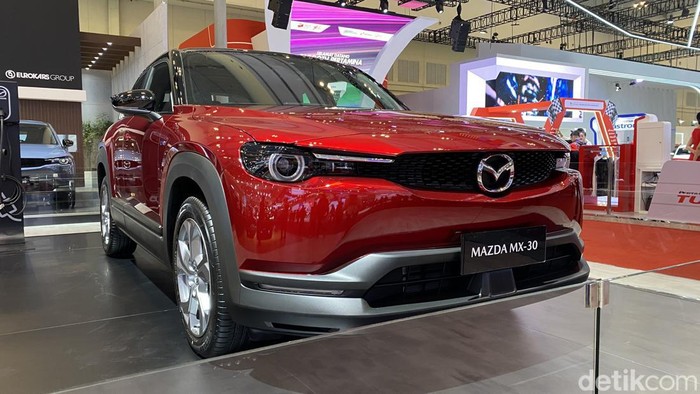 Mazda MX-30 di GIIAS 2023