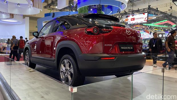 Mazda MX-30 di GIIAS 2023