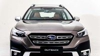 Subaru Outback resmi diperkenalkan pada gelaran GIIAS 2023 di ICE BSD City, Tangerang, Kamis (10/8/2023). Subaru sangat serius untuk ‘tempur’ di pasar Indonesia. Terbukti, mereka terus melengkapi lini modelnya dan kali ini giliran Subaru Outback yang dihadirkan di Tanah Air.  