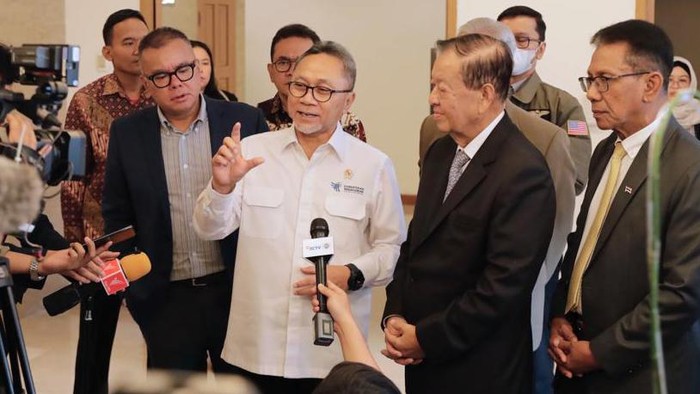 Momen Zulhas Sambut Ketua DPR Thailand Momen Zulhas Sambut Ketua DPR Thailand