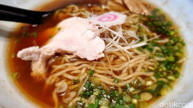ramen khas jepang di pakuwon mall surabaya