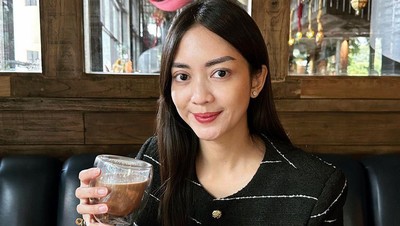 Serunya Ririn Dwi Ariyanti Kulineran Bersama Sahabat