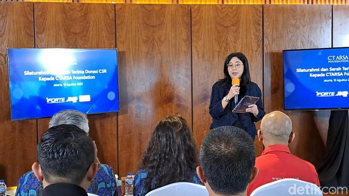 Silaturahmi dan serah terima donasi CSR kepada CT ARSA Foundation