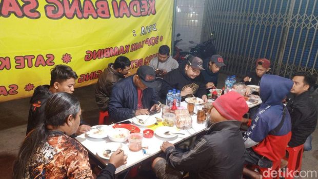 Sop torpedo kambing di Kedai Bang Salim Malang