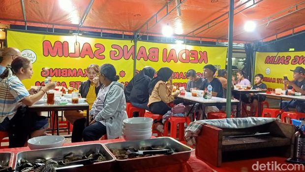 Sop torpedo kambing di Kedai Bang Salim Malang