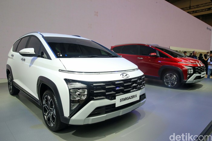 Stargazer X Meluncur di GIIAS Harga Mulai Rp 325,6 Juta
