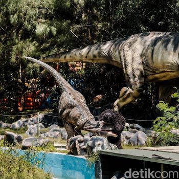 Wahana Dino's Gate di Batam.
