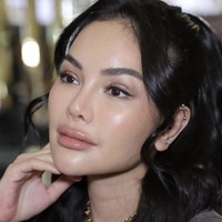 Ini wajah baru Nikita Mirzani setelah menjalani operasi plastik. Banyak netizen fokus mengamati perubahan di wajahnya. Foto: dok. Instagram Nikita Mirzani