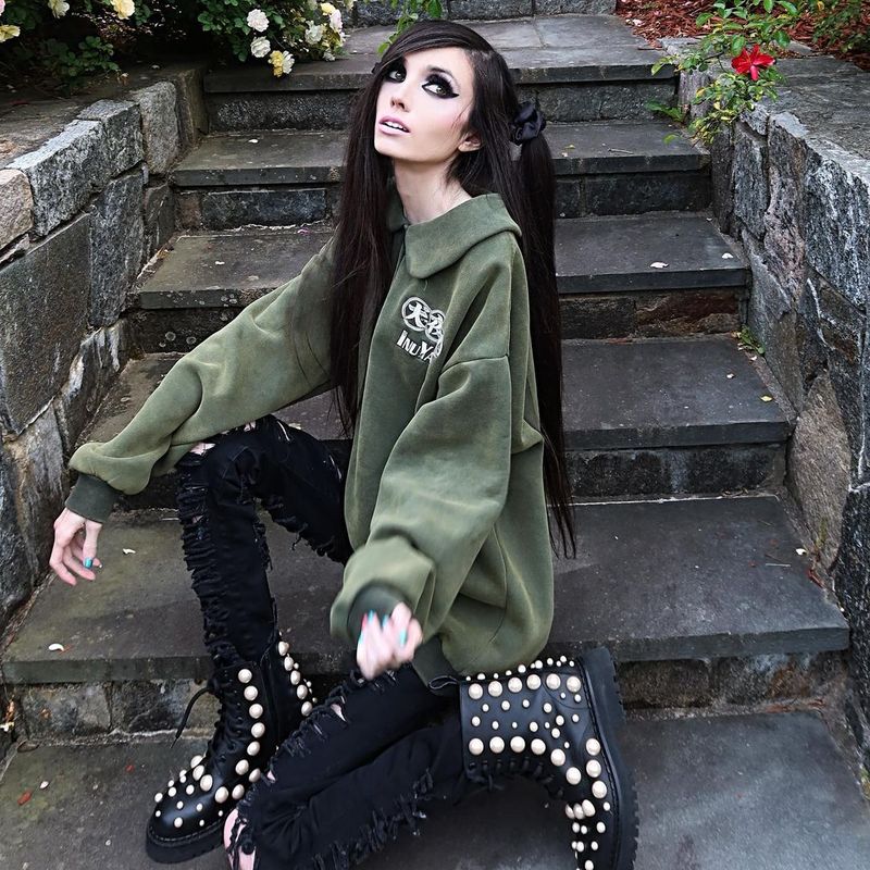 YouTuber Anoreksia Eugenia Cooney