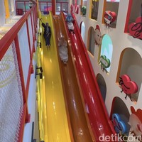 Ketika masuk, museum ini memiliki beberapa ruangan yang memiliki beragam tema. Uniknya, setiap ruangan mempunyai warna-warni mencolok yang mencerminkan keceriaan dan anti galau. Foto: Dok. @hijabhunt.