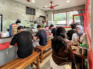 4 Hal yang Bikin Warteg Kekinian Lebih Istimewa dari Warteg Biasa