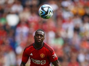 Wan-Bissaka Sempat Khawatir Akan Dibuang Ten Hag