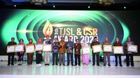 CEO BUMN Track SH Sutarto, Pemimpin Redaksi BUMN Track Akhmad Kusaeni, Founder & Chairman Indonesia Shared Value Institute (ISVI) dan Founder & Chairman Indonesia Corporate Forum For CSR Development (CFCD) Thendri Supriatno, Pemimpin Umum BUMN Track Ahmed Kurnia foto Bersama usai memberikan penghargaan TJSL dan CSR Award kepada pemenang di ajang TJSL&CSR Award 2023 di Jakarta, Kamis (10/8/2023).  
