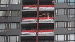 Balkon Apartemen di Jakarta Berhias Bendera Merah Putih