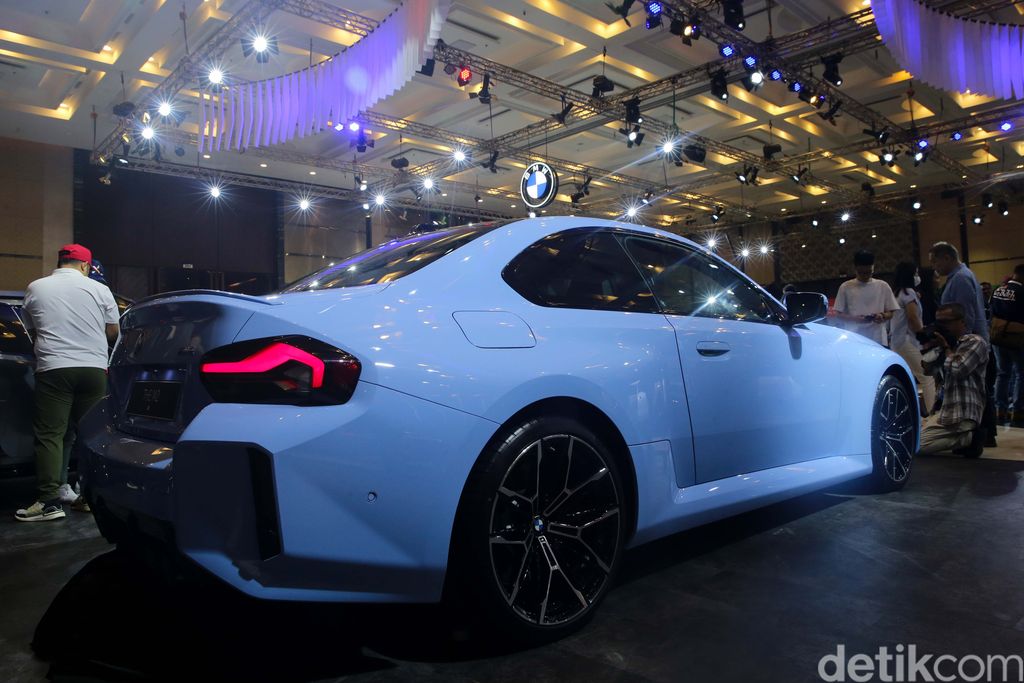 BMW Pamerkan 3 Mobil Anyar di GIIAS 2023