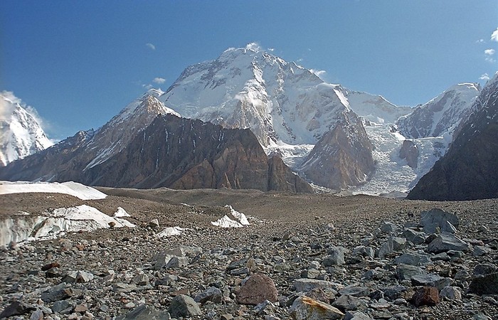 FILE PHOTO: Mount Everest, the world highest peak, and other peaks of the Himalayan range are seen through an aircraft window during a mountain flight from Kathmandu, Nepal January 15, 2020. REUTERS/Monika Deupala/File Photo