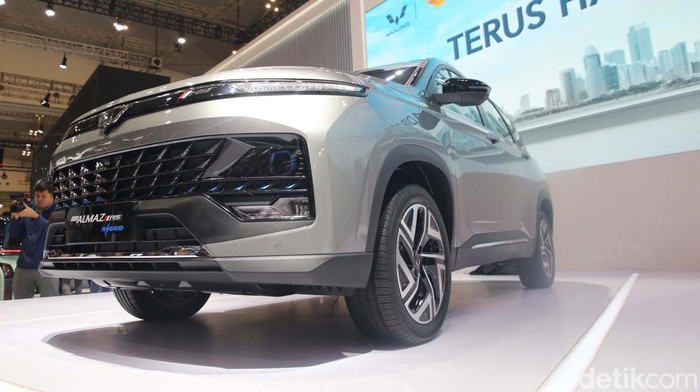 Detikers, Sudah Bisa Pesan Wuling Almaz Hybrid di GIIAS Lho Detikers, Sudah Bisa Pesan Wuling Almaz Hybrid di GIIAS Lho