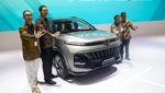 Detikers, Sudah Bisa Pesan Wuling Almaz Hybrid di GIIAS Lho