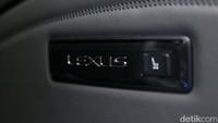 Menurut Anton Alphard dan Lexus LM punya segmen sendiri-sendiri, karena memang fiturnya berbeda, segmennya berbeda, jadi keduanya saling melengkapi.