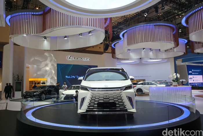Evolusi All New Lexus LM di GIIAS 2023